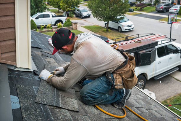 Professional Roofing technician working in Seabrook, NH